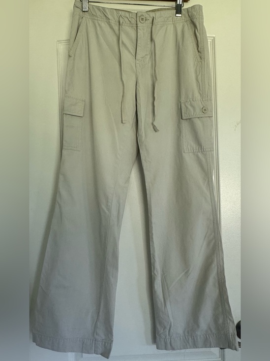 Old Navy Pants - Old Navy Size 4 Khaki Cargo Flare Pants 100% Cotton Wide Leg Y2K Utility